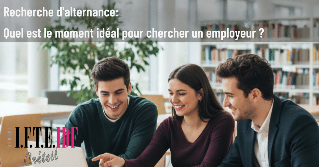 Étudiants en recherche d'alternance à l'IFTE IDF de Créteil consultant des offres sur un ordinateur